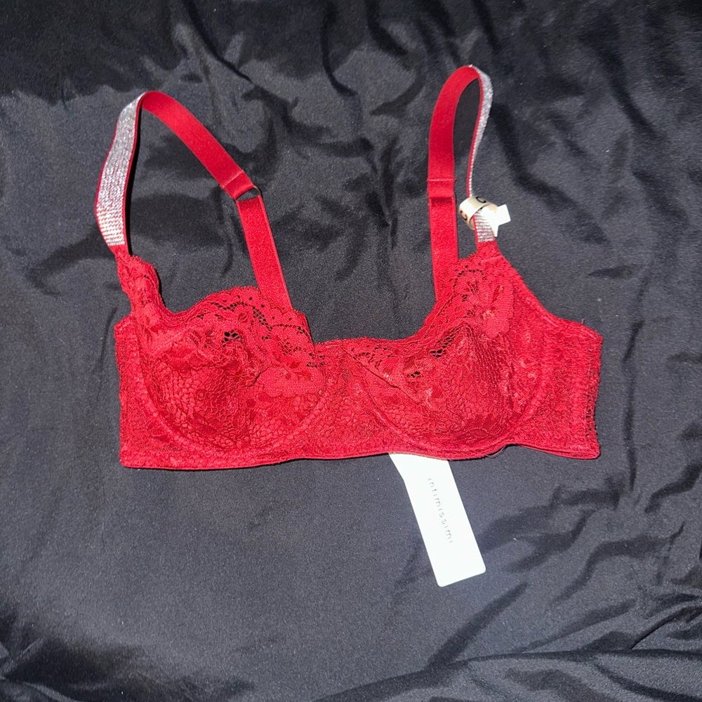 Intimissimi Red Lace Bra with Rhinestone Straps – 34C – New with Tags